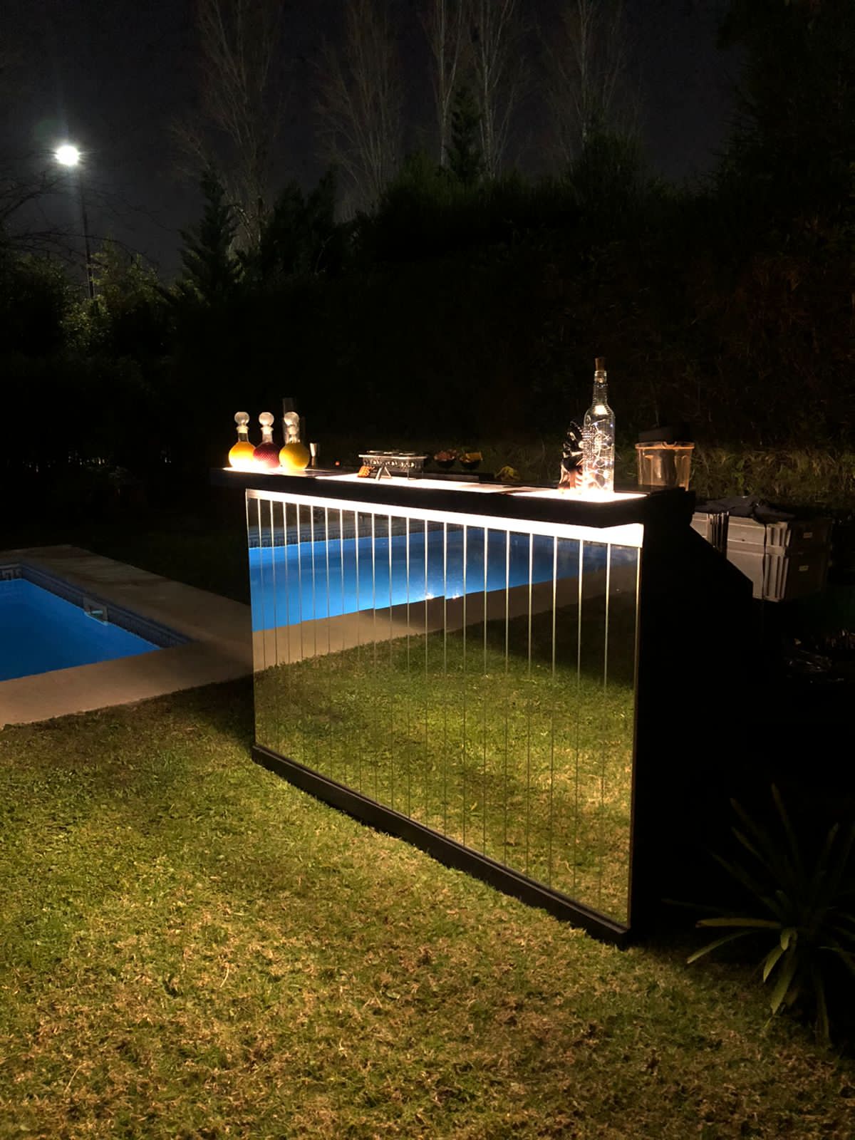 Barra espejada vertical